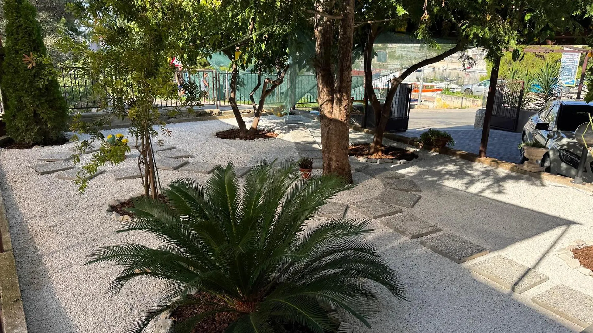Apartments Villa Mirella 20 M From The Sea - Free Parking تروغير 0*,  كرواتيا