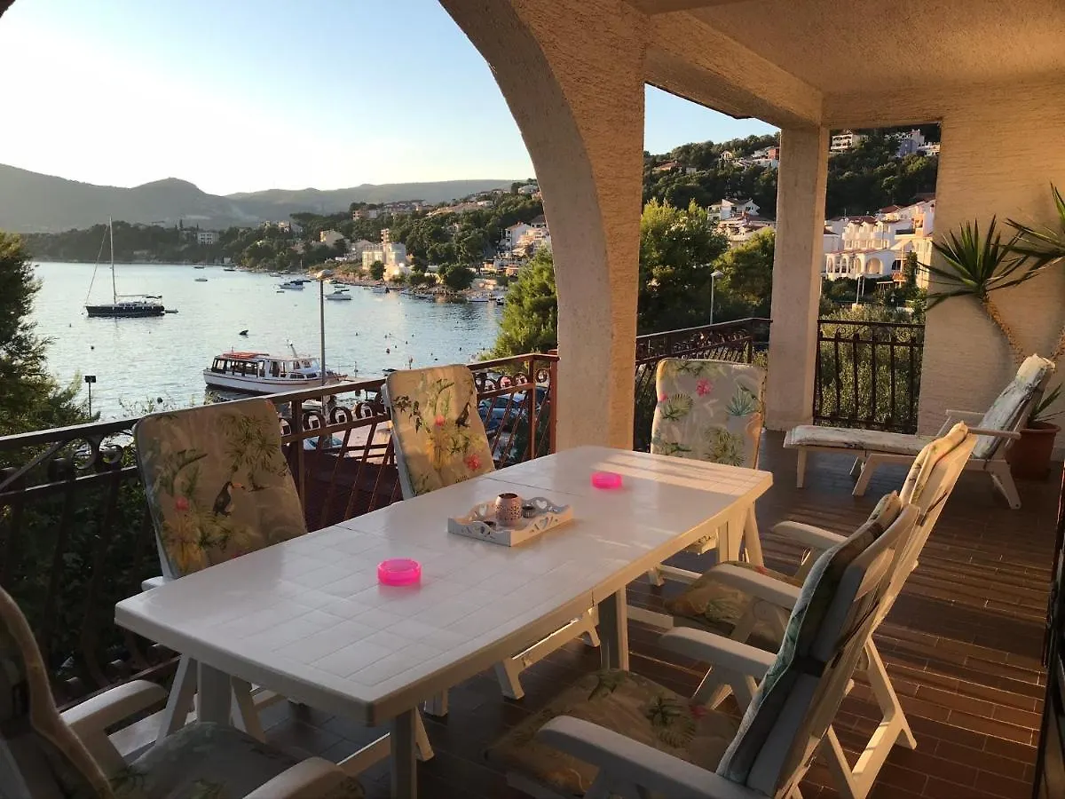 Apartments Villa Mirella Trogir
