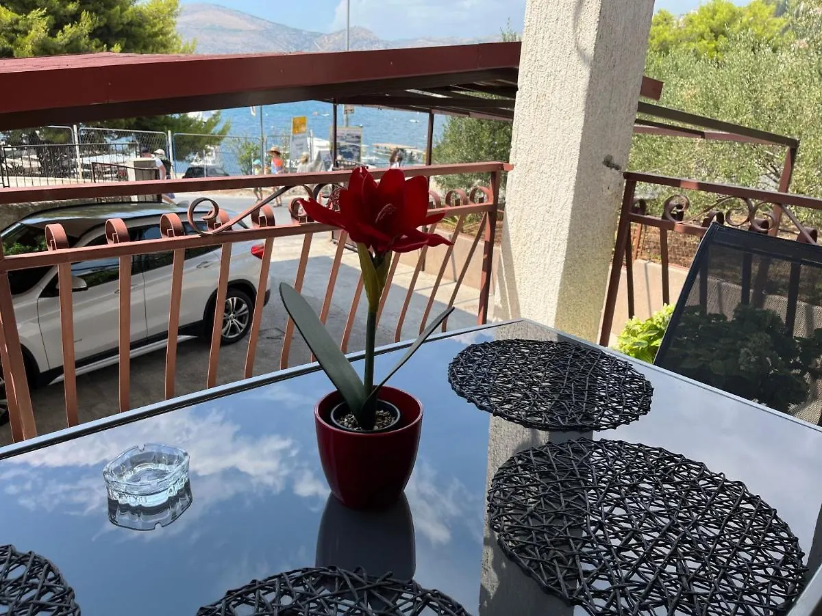 Apartments Villa Mirella Trogir