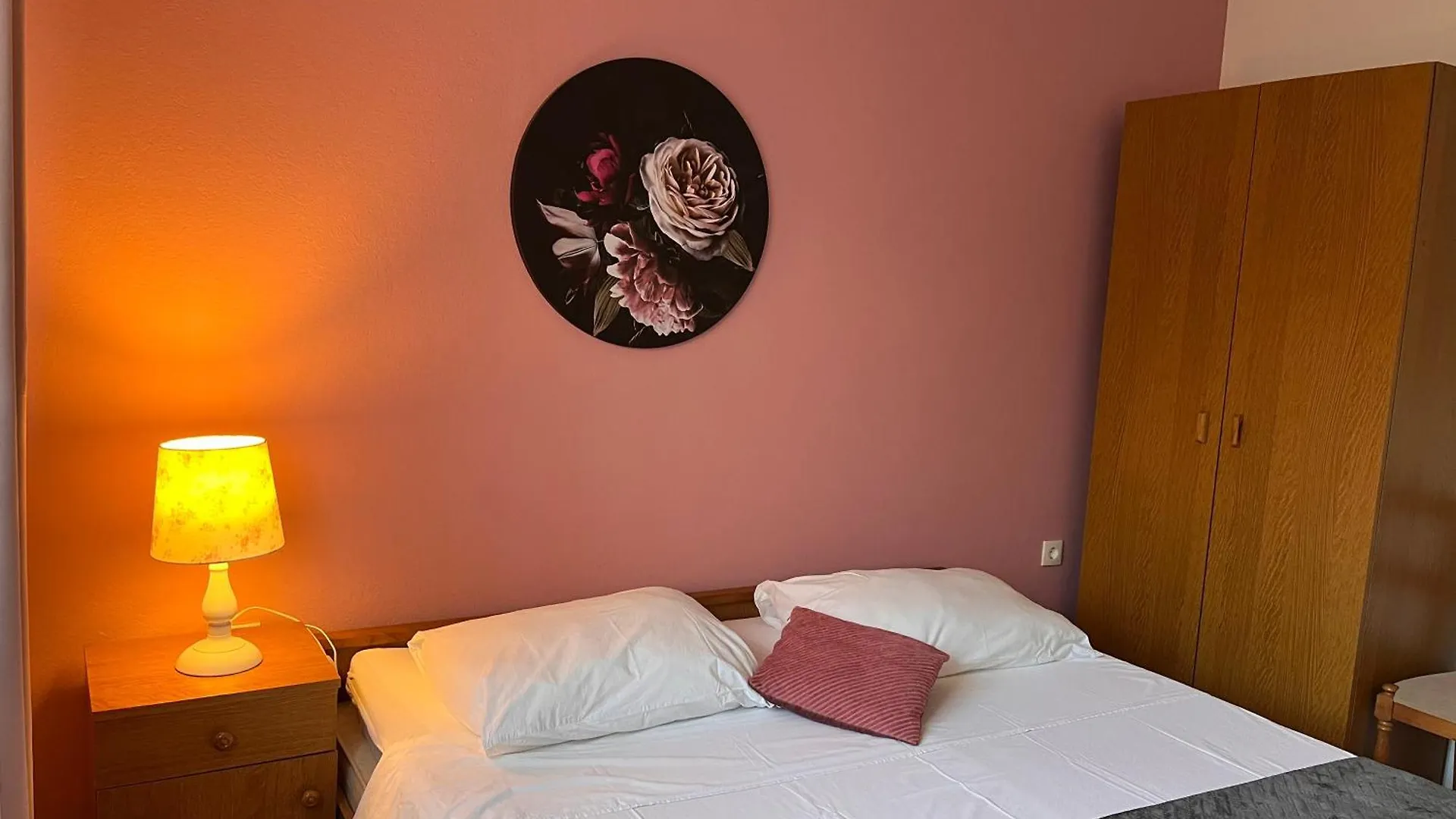 Apartments Villa Mirella Trogir 0*,