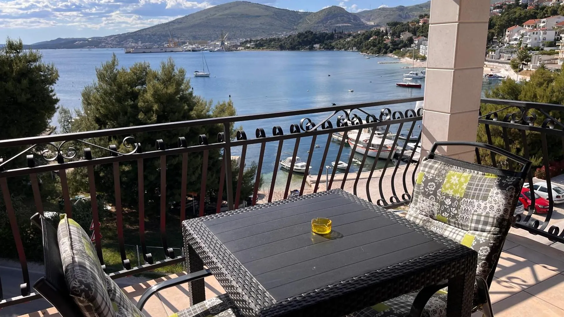 Apartments Villa Mirella Trogir Croatia
