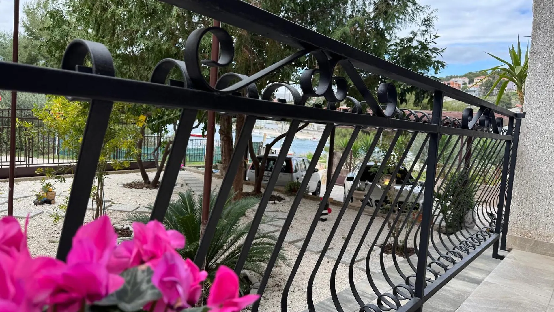 Apartments Villa Mirella Trogir Croatia